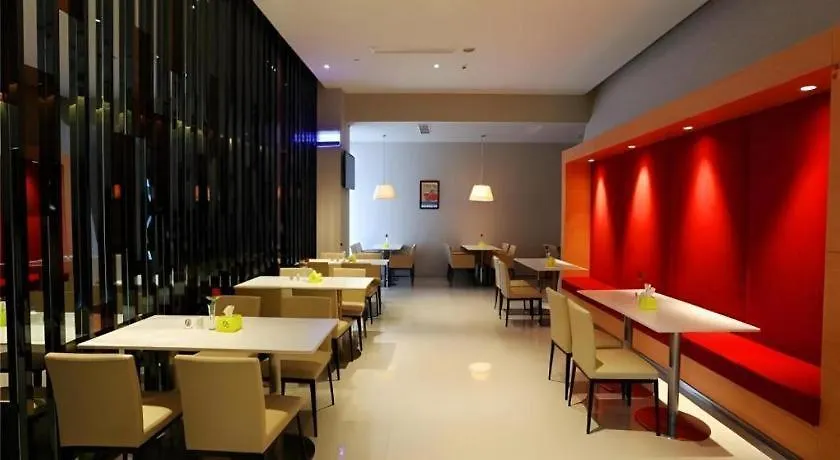Отель Jinjiang Inn Sanya Jiefang Road Tax Free Shopping Center