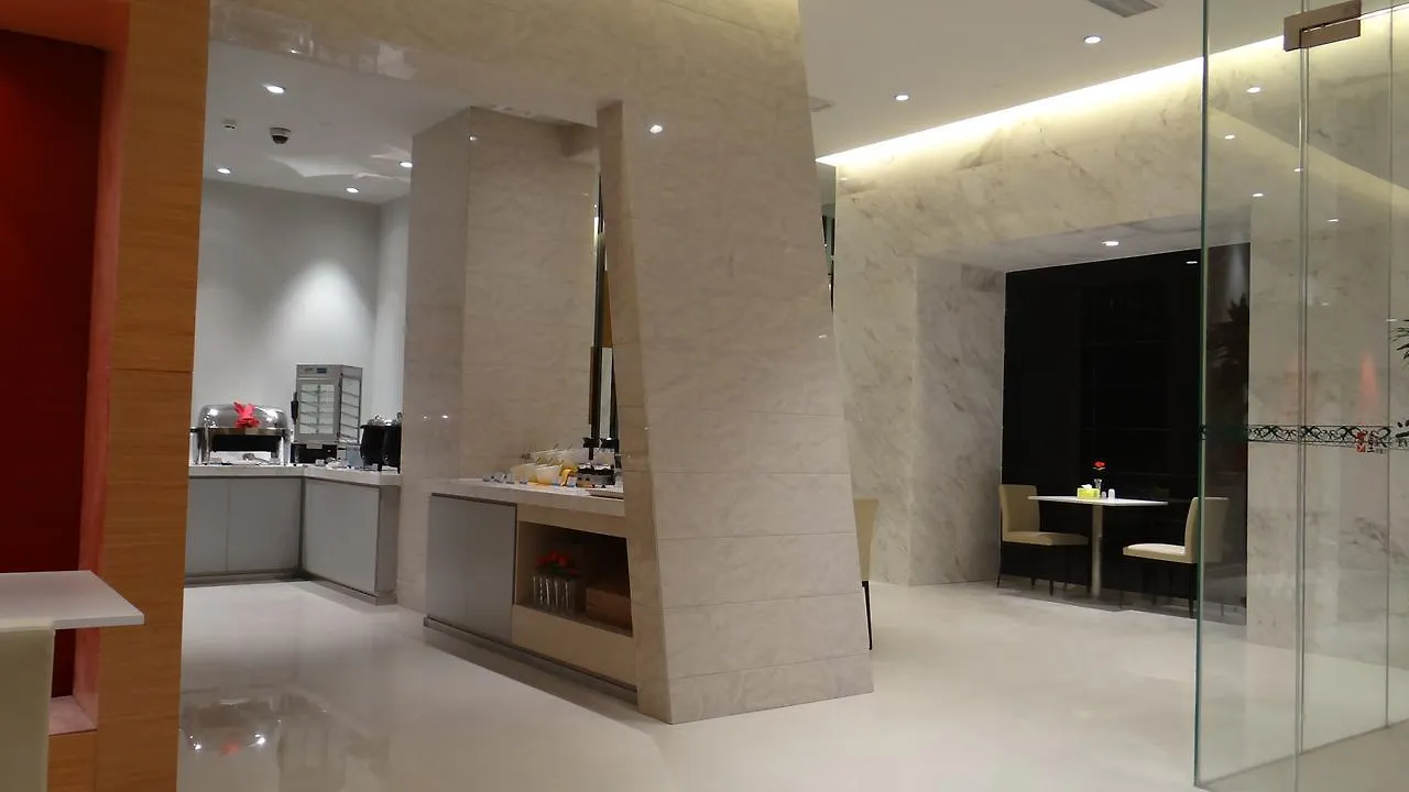 Jinjiang Inn Sanya Jiefang Road Tax Free Shopping Center מלון